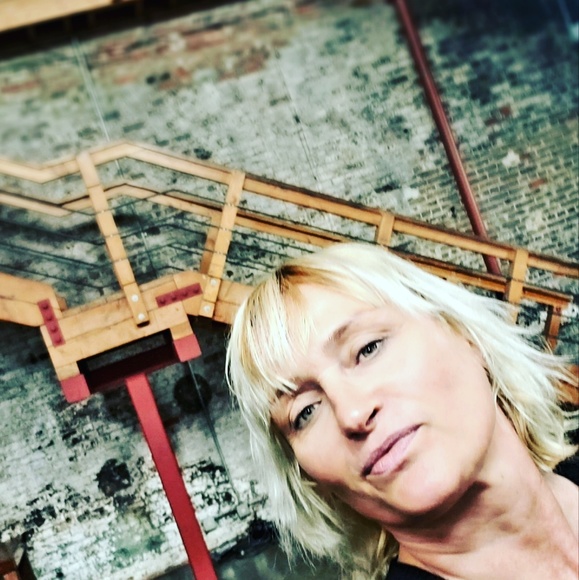 Meet your Posher, Meike - Picture 1 of 1